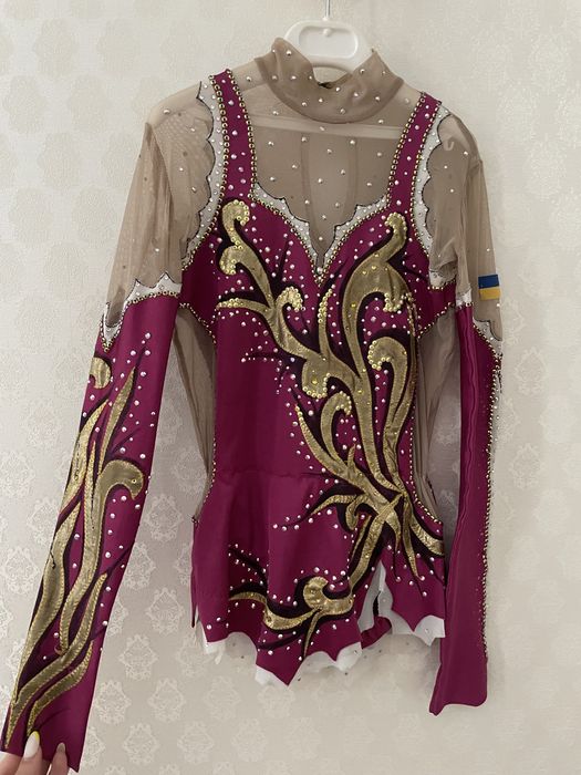 Купальник для художественной гимнастики