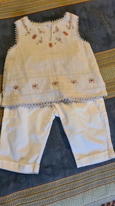 Conjunto de calças+ Top em linho bordado à mão tam. 0-6 Meses