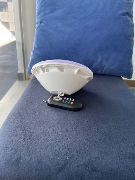 Iluminaçoa LED para piscinas