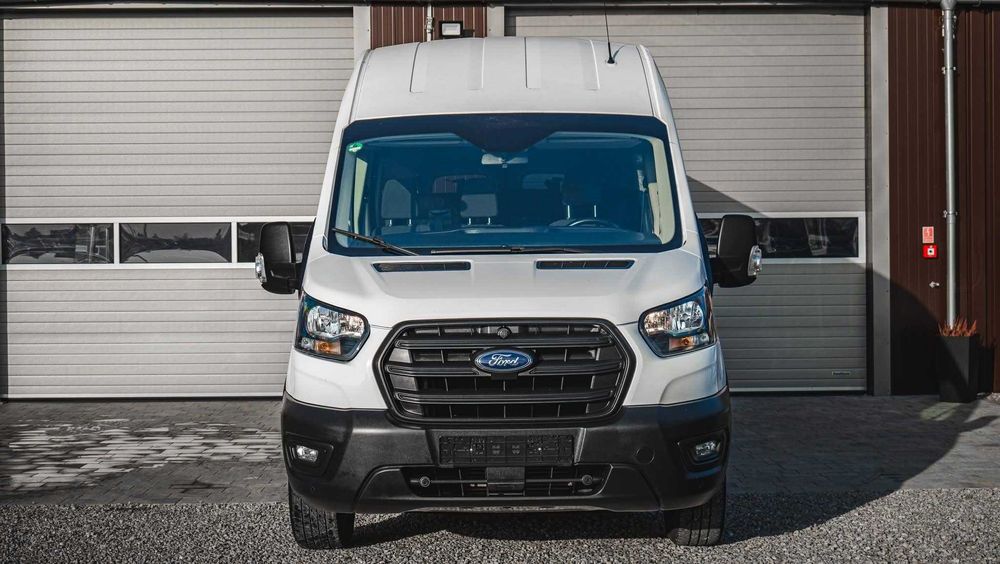 Ford Transit *przewóz 2 osób niepełnosprawnych na wózku *pfron* winda