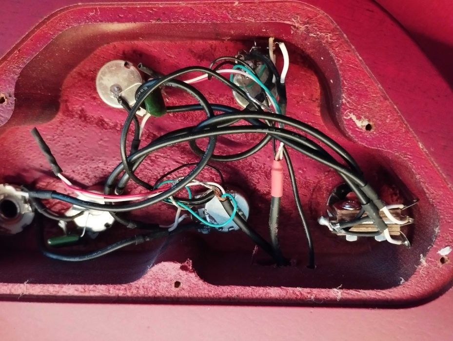 Setup de Guitarras e Reparação de Instrumentos Musicais