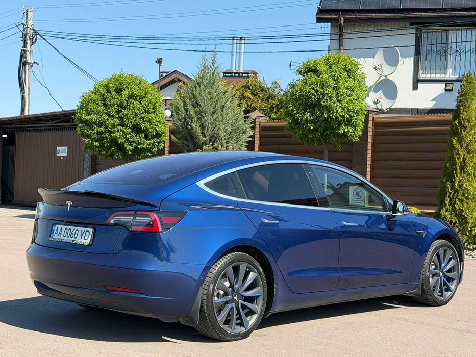 Tesla Model 3 2017 75 kWh RWD