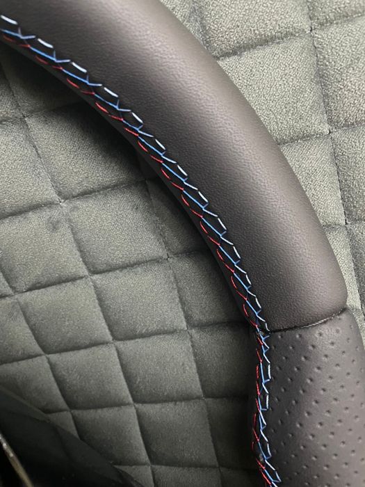 volante BMWE36 em pele perfurada, com pele liza linhas pack M