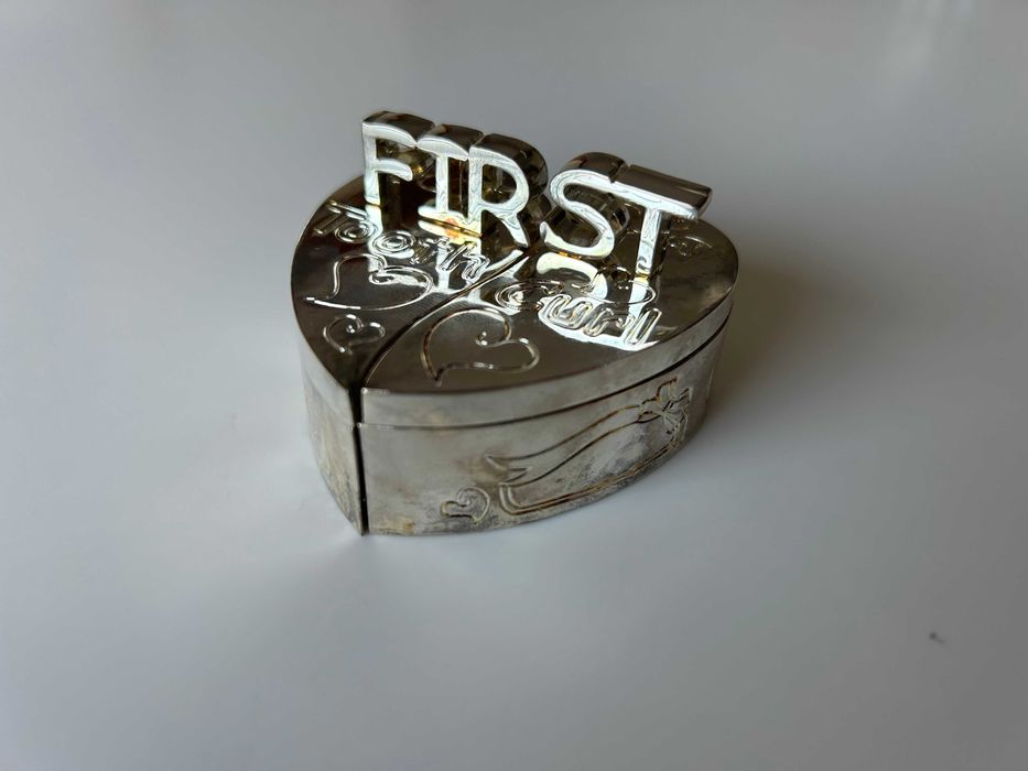 Caixinhas de lembrança de ‘primeiro dente’ e ‘primeiro caracol’