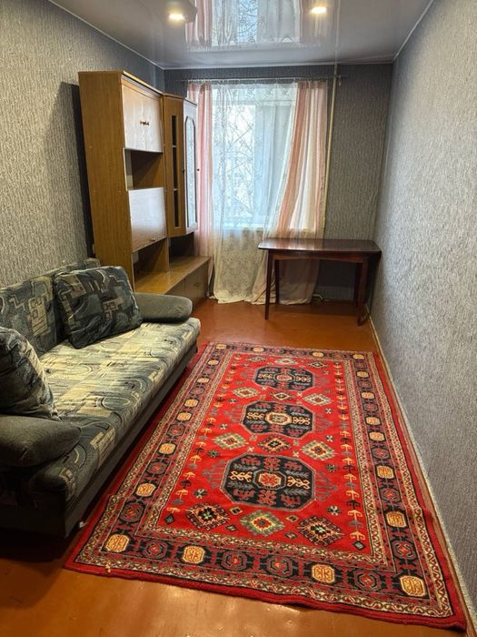 Сдам 2-комнатную квартиру в центре, ул. Криворожская