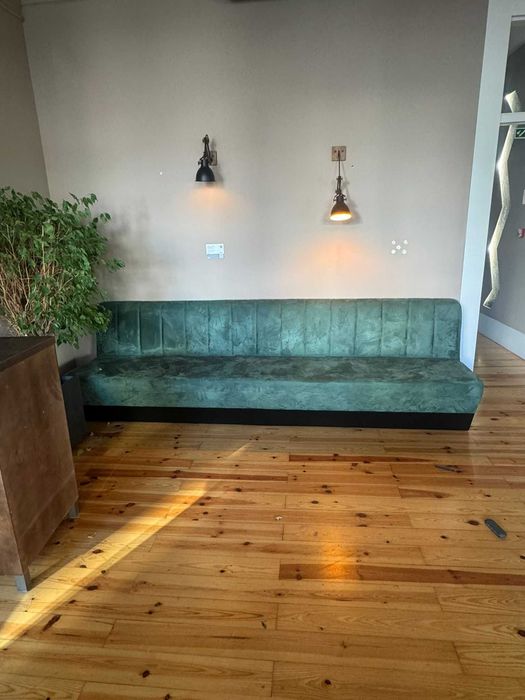 Sofá Restauração – Estilo banco corrida