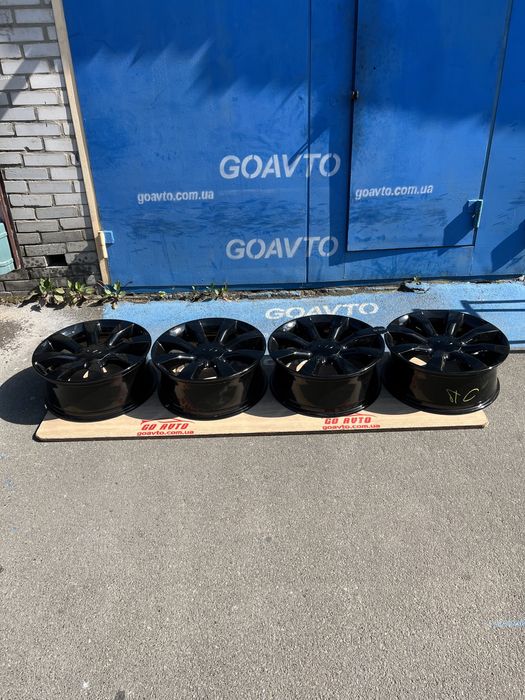 Goauto диски Infinity Nissan 5/114.3 r20 et40 8j dia66.1 чорні