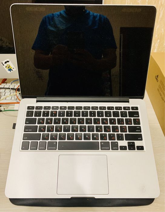 ноутбук Apple MacBook Pro (Retina, 13-inch)