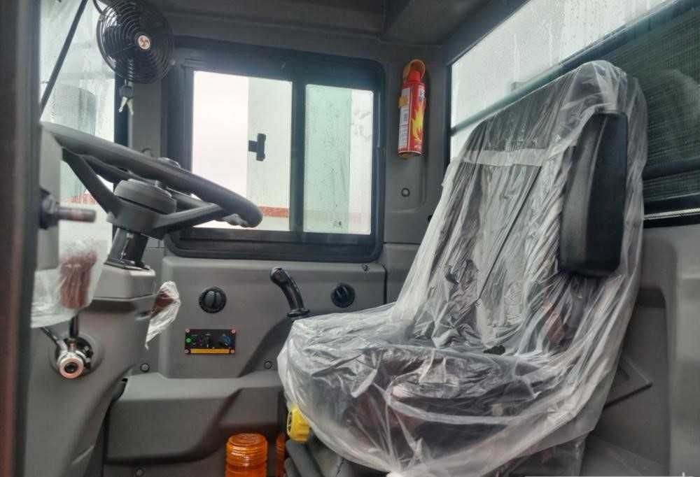 ładowarka kołowa 4x4