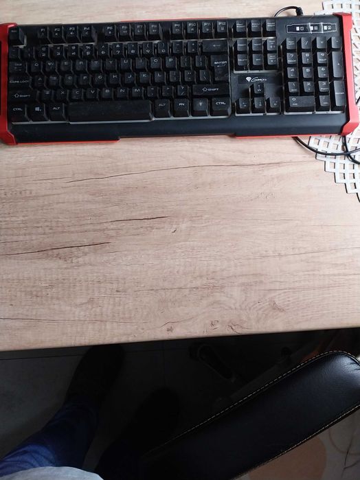 sprzedam komputer monitor