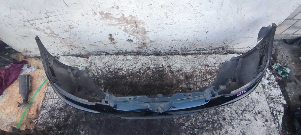 Volkswagen Golf V Zderzak Przód Przedni LC9Z