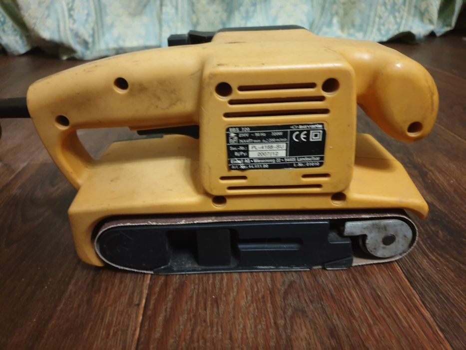 Продам ленточную шлифовальную машинку  Einhell Bavaria BBS 720