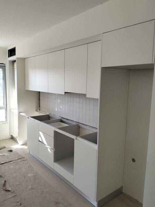Serviços de carpintaria de interiores