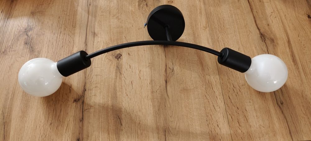Lampa czarna mat
