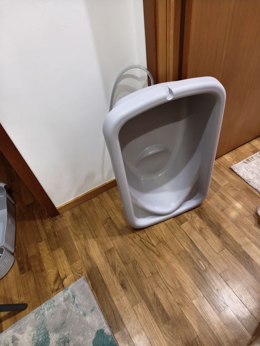 Muda fralda e banheira da marca Chico