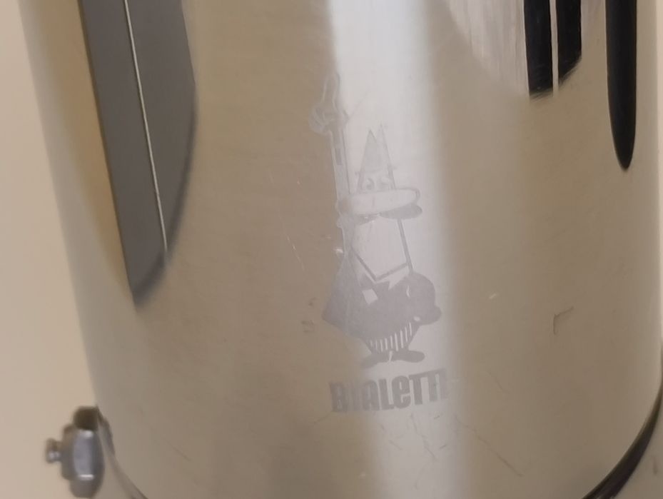 Гейзерна кавоварка Bialett  для всіх видів плит i