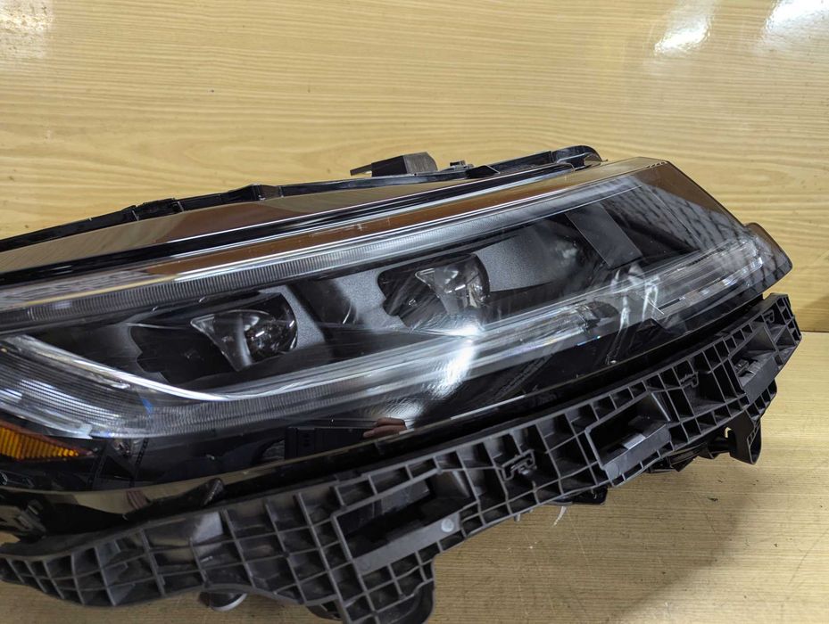 Фара Land Rover RANGE ROVER Sport LED