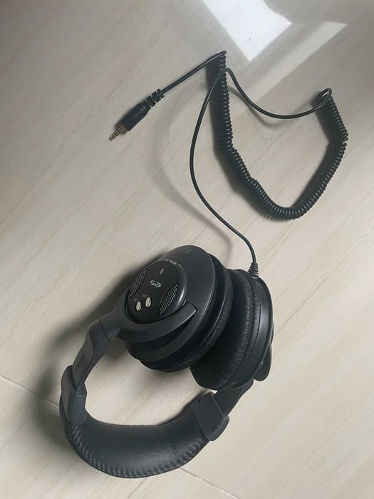 Słuchawki nauszne E5 nowe