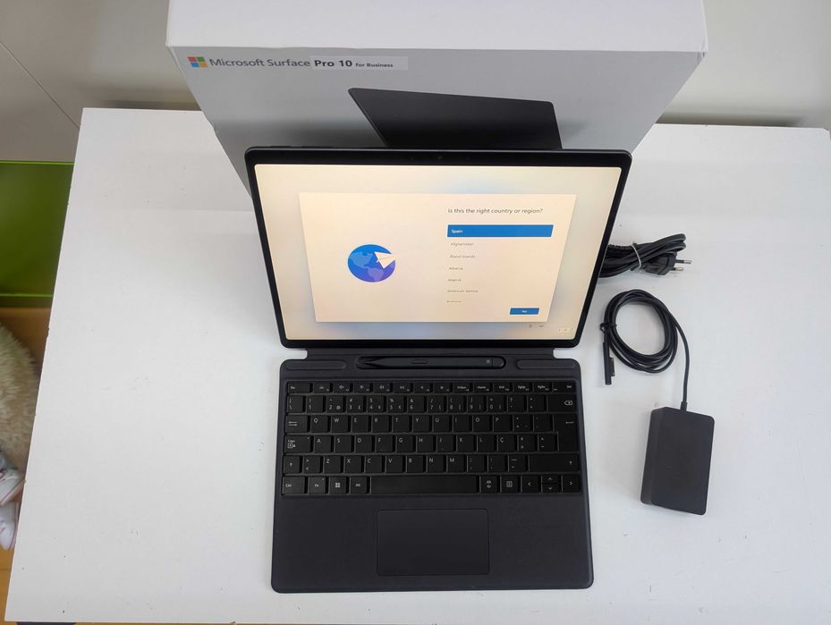 Microsoft Surface Pro 10 Intel Ultra 7 16GB 1TB c/ Teclado Slim Pen