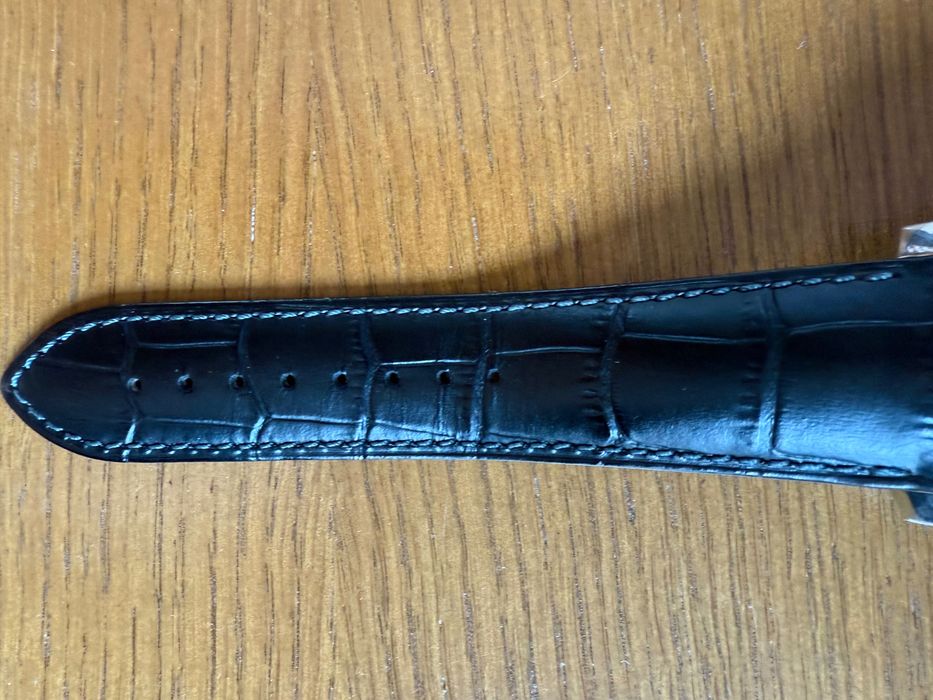 Męski zegarek Emporio Armani - skórzany pasek, model AR 0428