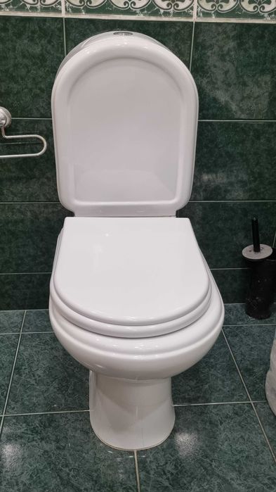 Bidé clássico usado em ótimo estado (com sanita de oferta)
