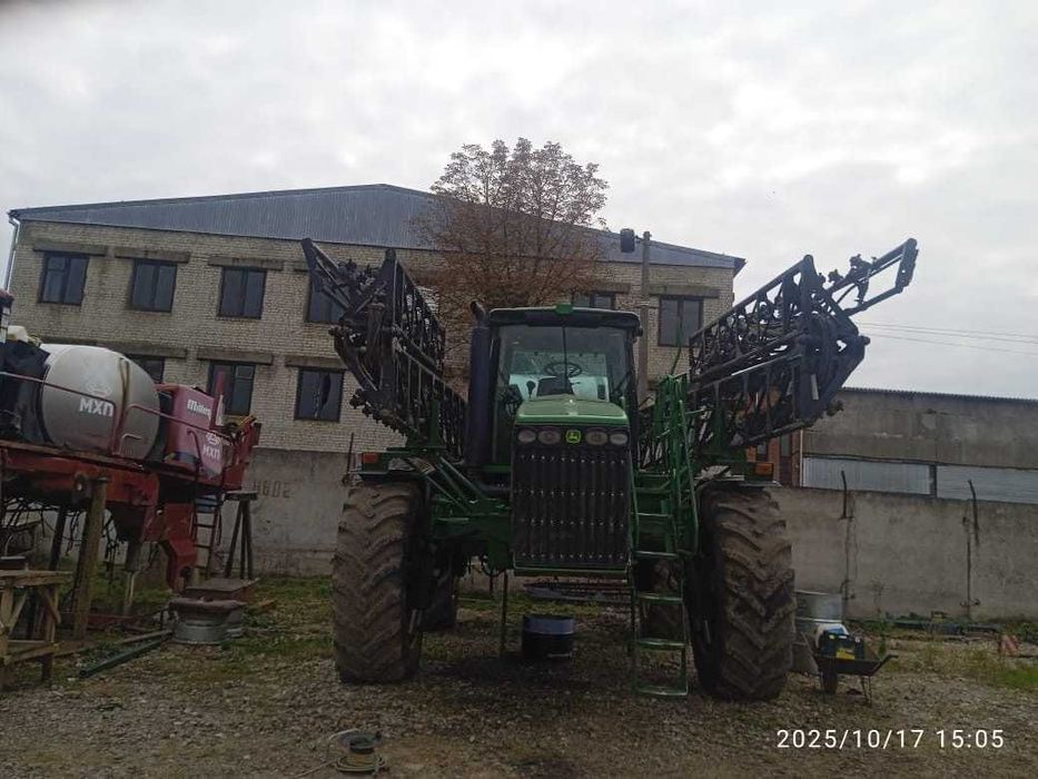 Обприскувач John Deere 4930