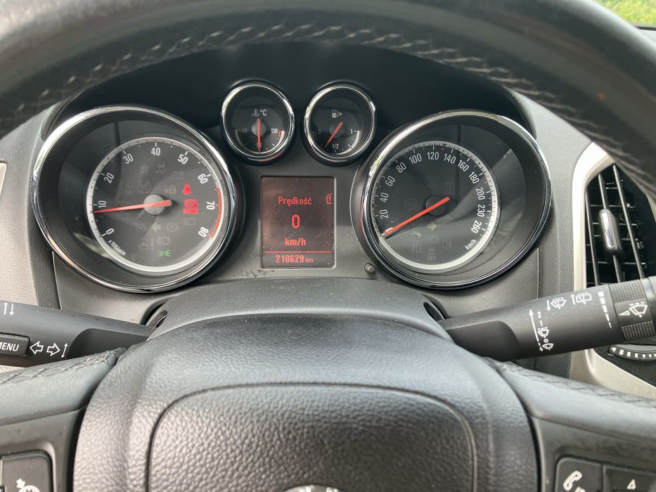 Opel Astra 4 1.4 turbo