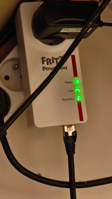 2x Transmiter sieciowy AVM FRITZ!Powerline 520E   500Mbit