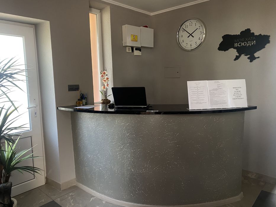 Готель УБатька вільні номери з кухнею БЕЗ ВІДКЛЮЧЕНЬ ЕЛЕКТРОЕНЕРГІЇ!