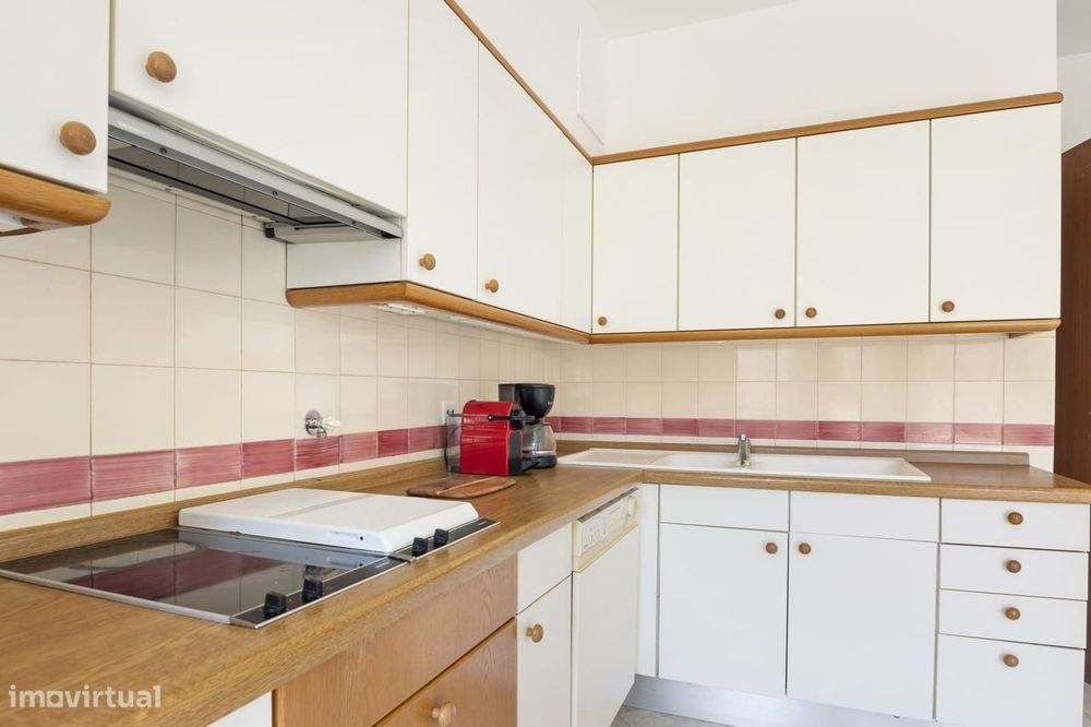 Apartamento T2 com jardim, Estoril, Cascais