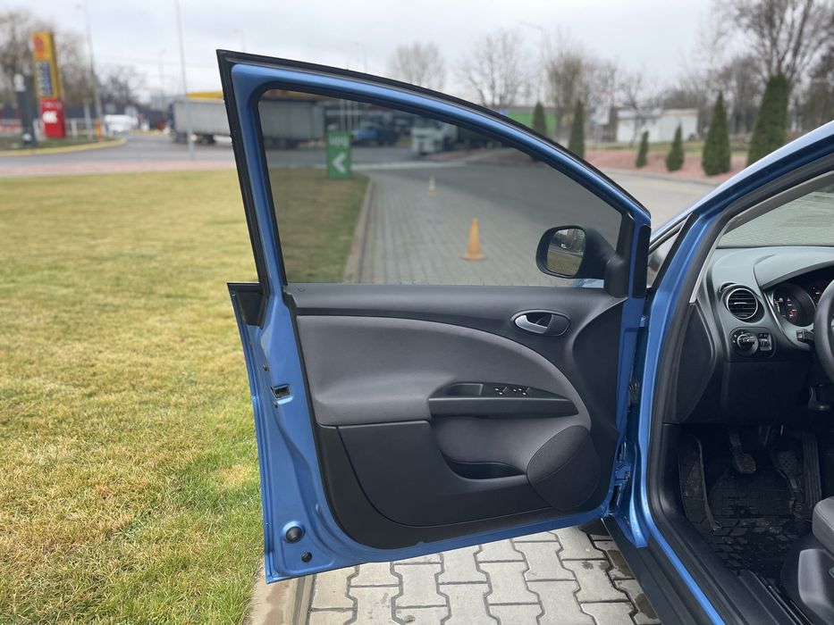 SEAT ALTEA XL 2015 продам авто