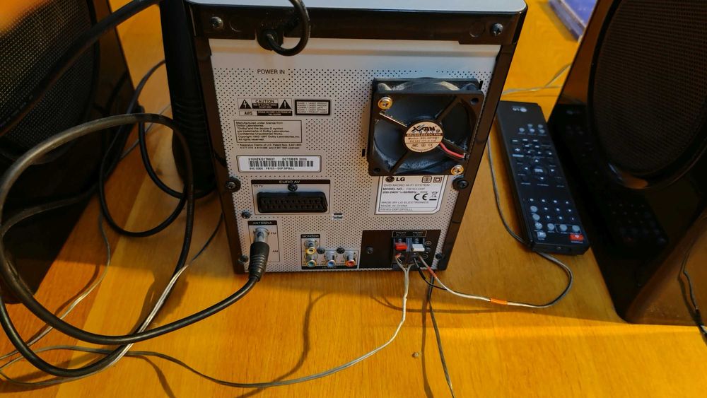 Wieża LG FB163 z pilotem + antena