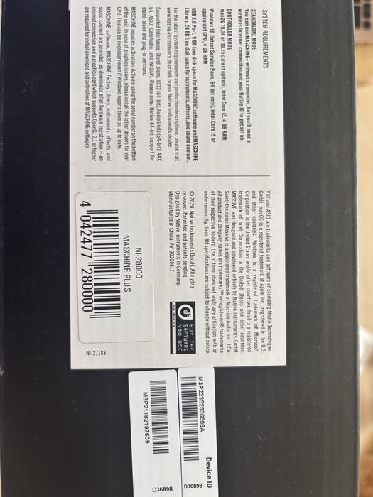 Drum Machine - Maschine Plus (Native Instruments)