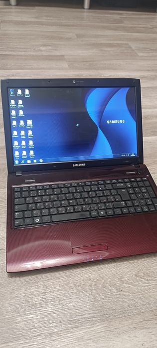 Ноутбук Самсунг R580