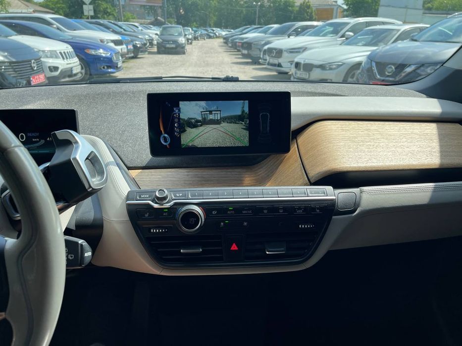 Продам бмв і3 електромобіль