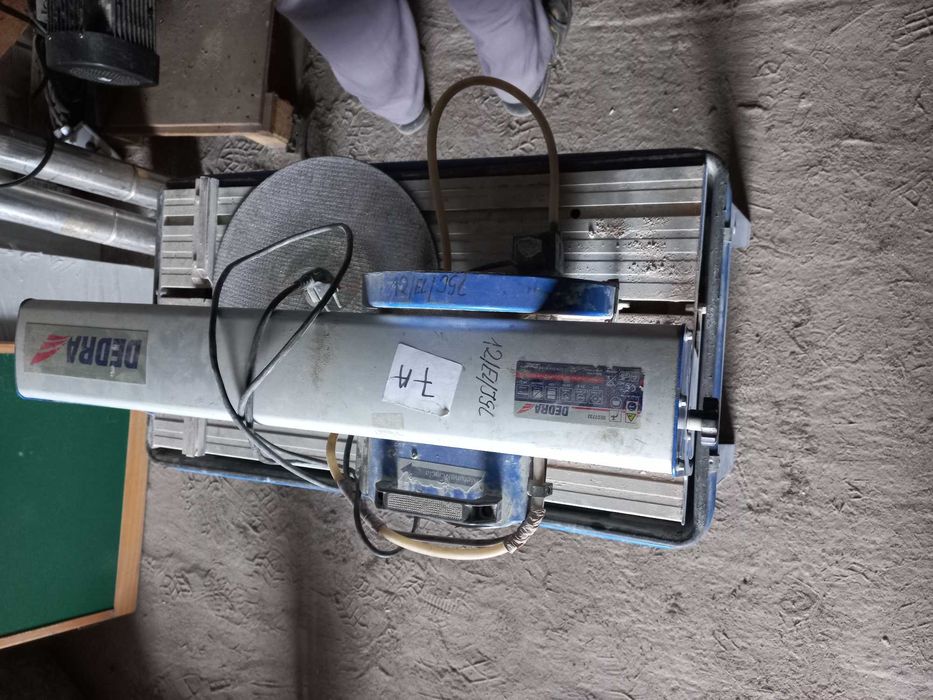 Przecinarka do płytek DEDRA