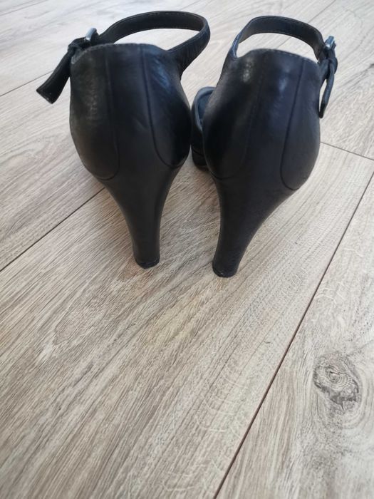 Sandały ecco 40, czarne, obcas, wkł. 26 cm