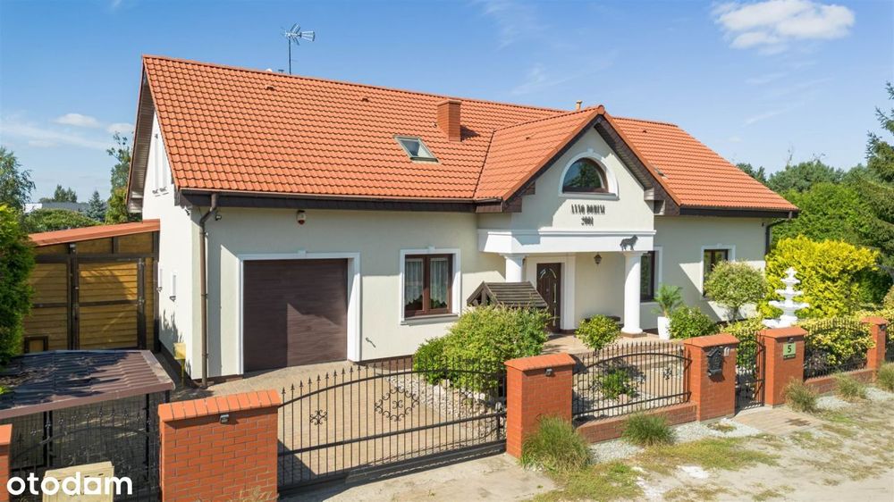 Dom dla dwóch rodzin | 240 m² | 8 pokoi | Łochowo