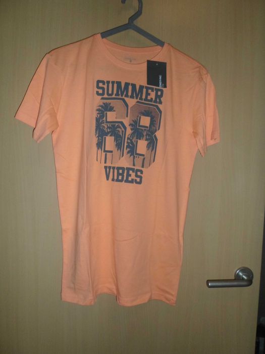 New Boomerang brand T-shirt with label for boys