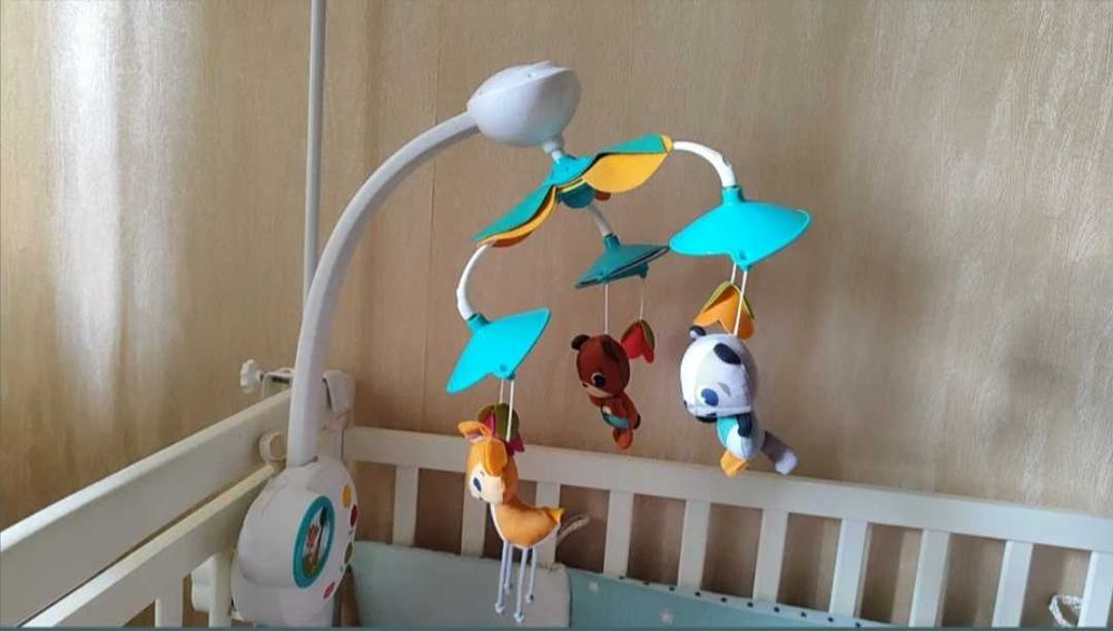 Музикальний мобіль на краватку