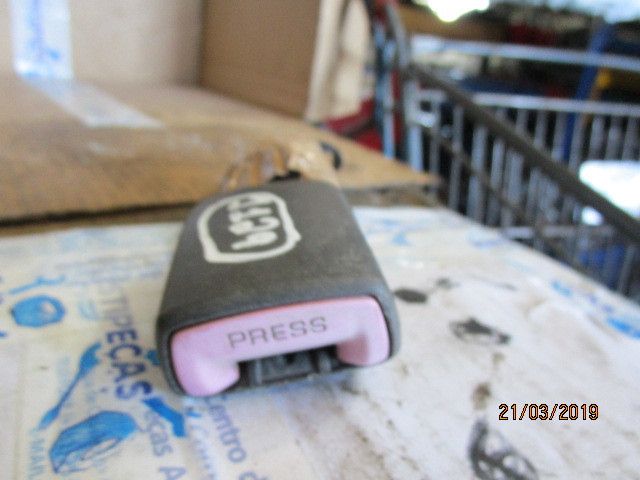Pré-tensor cinto frente esquerdo NISSAN Navara Pick Up (D22)