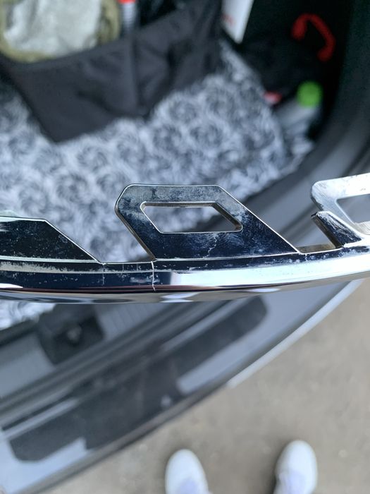 Молдинг бампера лівий 5NA853841D хром бампера vw tiguan 2