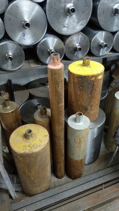 Алмазные коронки, новые и б.у., диски, пайка алмазного сегмента.