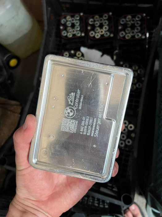 Блок керування ABS АБС ESC DSC на BMW G01 G02 G03 G05 G06 G07 G11 G12 G20 G21 G30 G31 F15 F16 F25 G60 G70 блок управления ABS БМВ