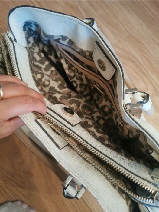 Torebka Guess biała