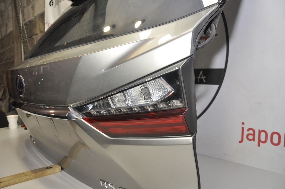 Ляда кришка багажника Lexus RX AL20 2015-.. Ідеальний стан рідна фарба