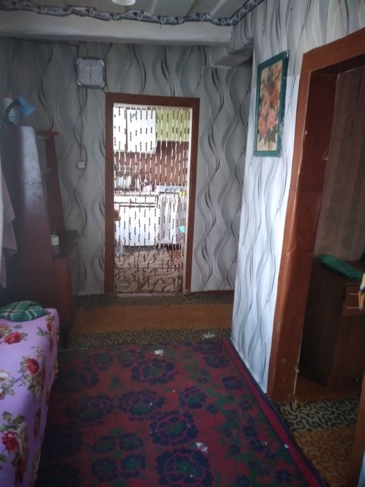 Продам пів будинку