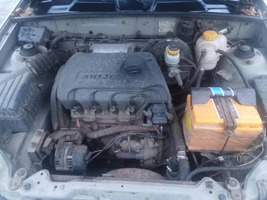 Сенс, повністю на ходу.