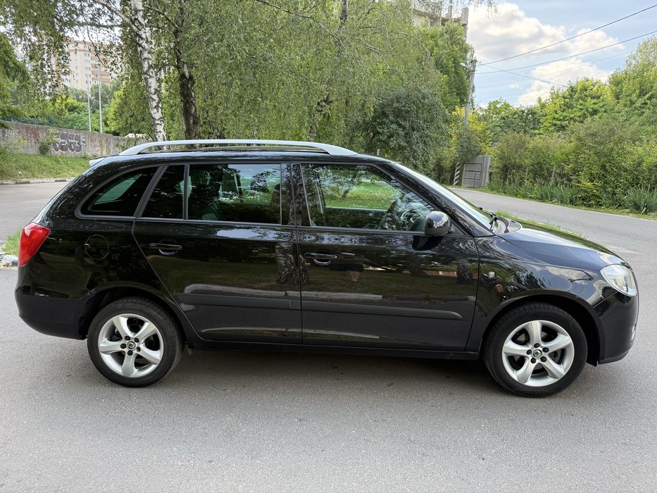 Skoda Fabia з Німеччини Розмитнена