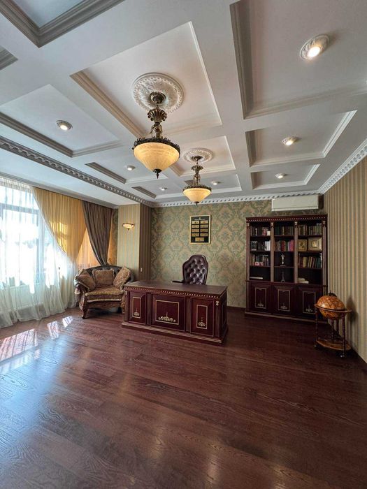 Триповерховий пентхаус в Аркадии